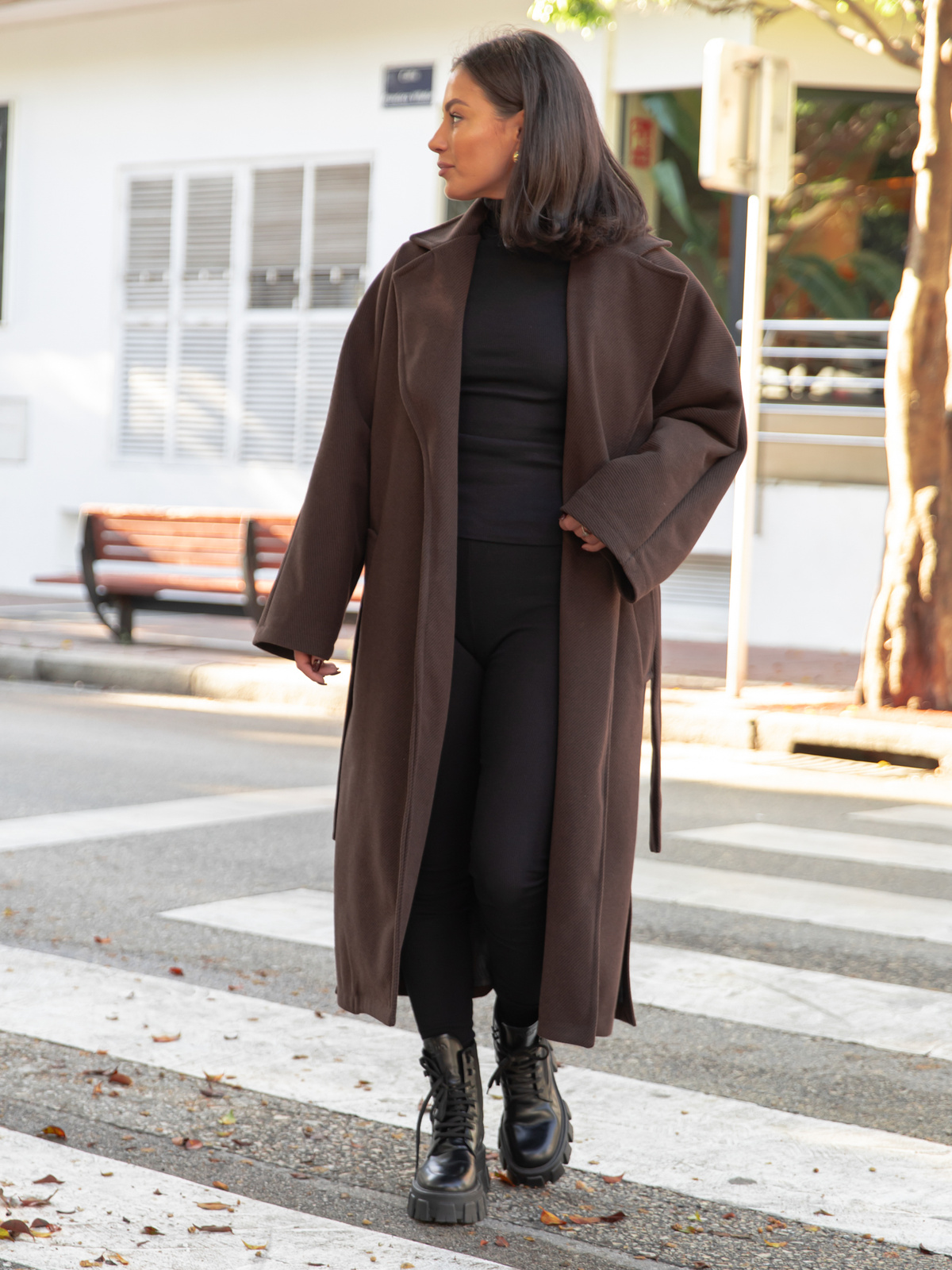 Oversizowy długi PŁASZCZ o szerokim kroju czekoladowy X467