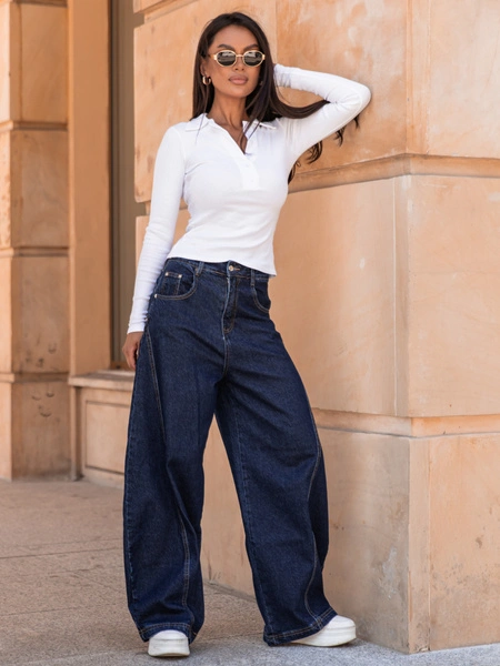 Bawełniana BLUZKA z prążkowanej dzianiny z kołnierzykiem zapinana na guziki biała X306