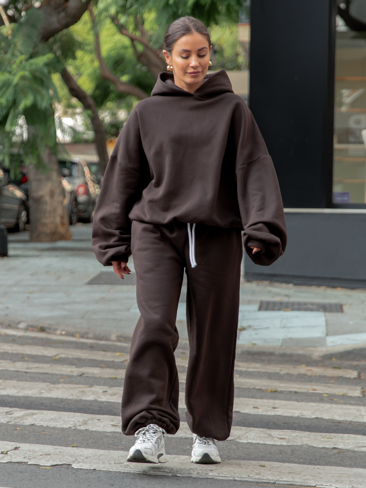 ZESTAW DRESOWY: Bawełniana BLUZA z dresu drapanego z kapturem X478 + Dresowe SPODNIE baggy niski stan X403