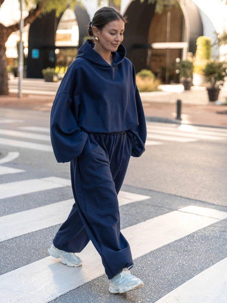 Bawełniana dresowa BLUZA z kapturem oversize z szerokimi rękawami z dresu pętelkowego navy blue X515