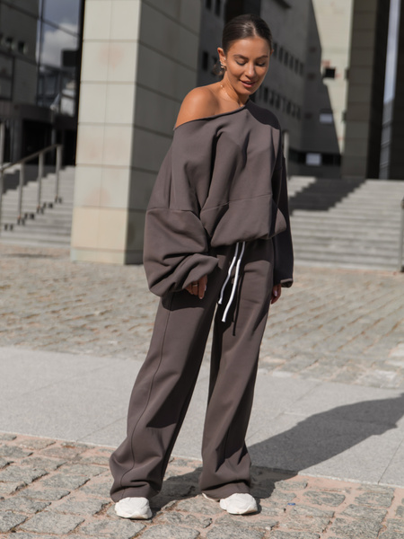 Dresowa bawełniana BLUZA opuszczana na ramiona oversize szeroka dark mokka X400