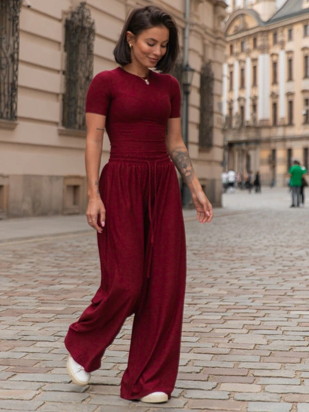 Szerokie SPODNIE z wiskozy ze średnim stanem z gumką w pasie bordowe X202 k01