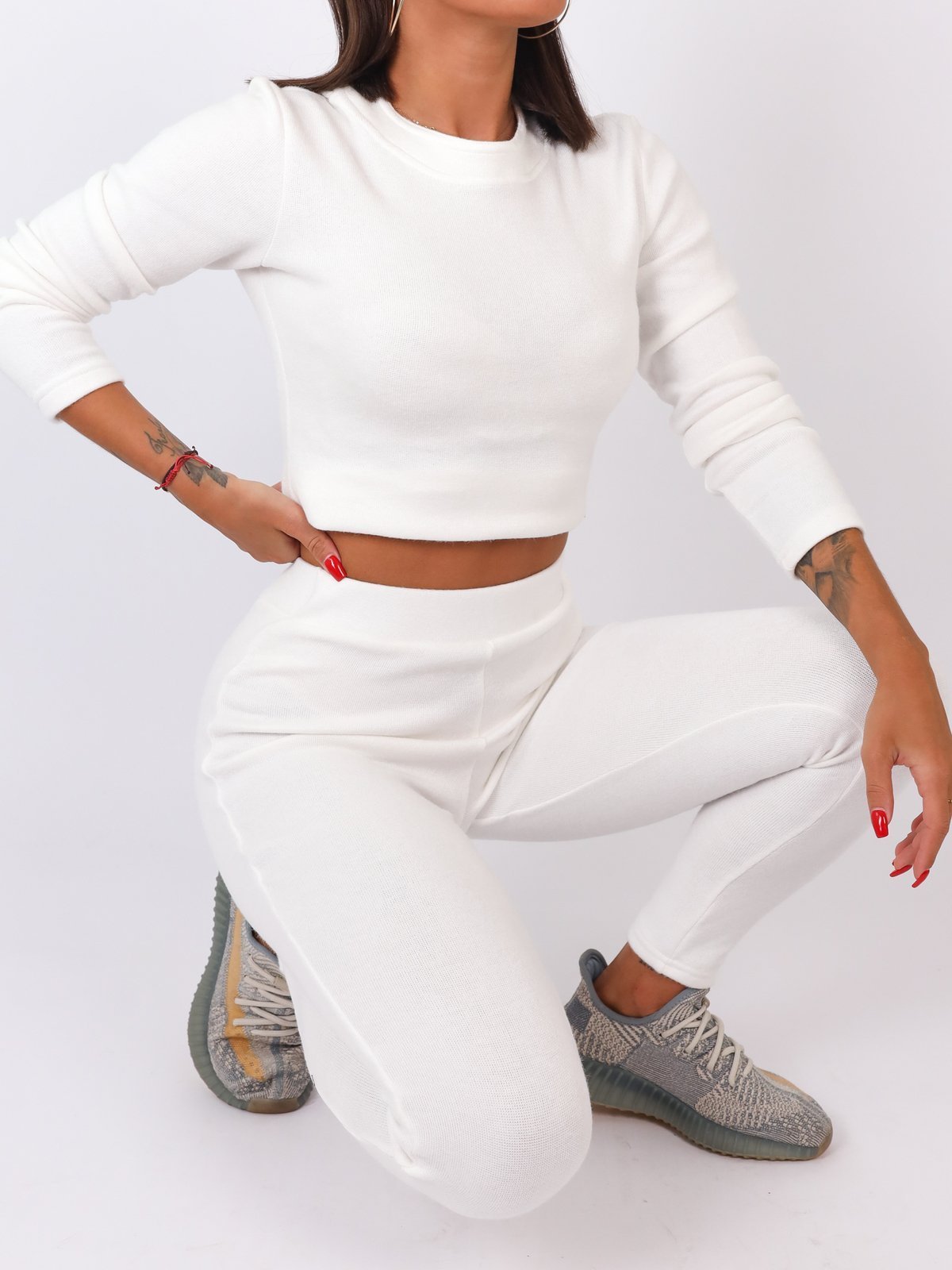 Dres swetrowy komplet krótki top+legginsy biały b20 kk01