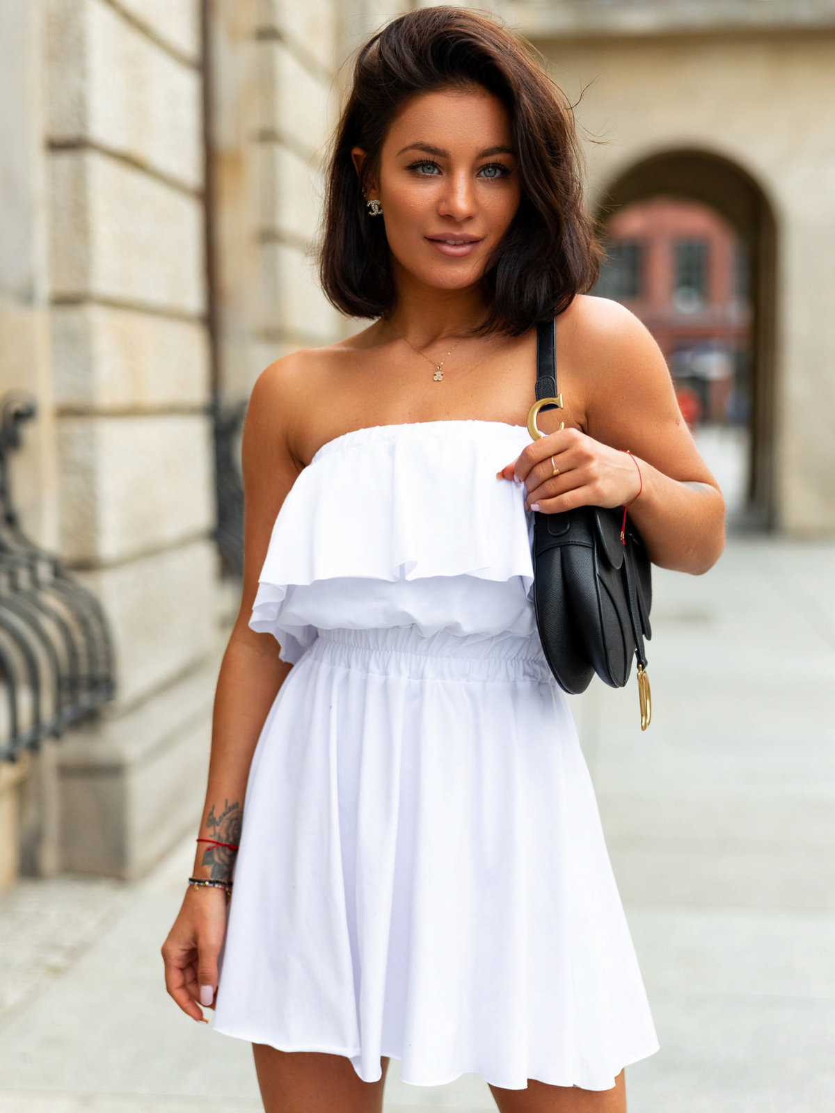 Gorsetowa sukienka w stylu hiszpańskim biała c304