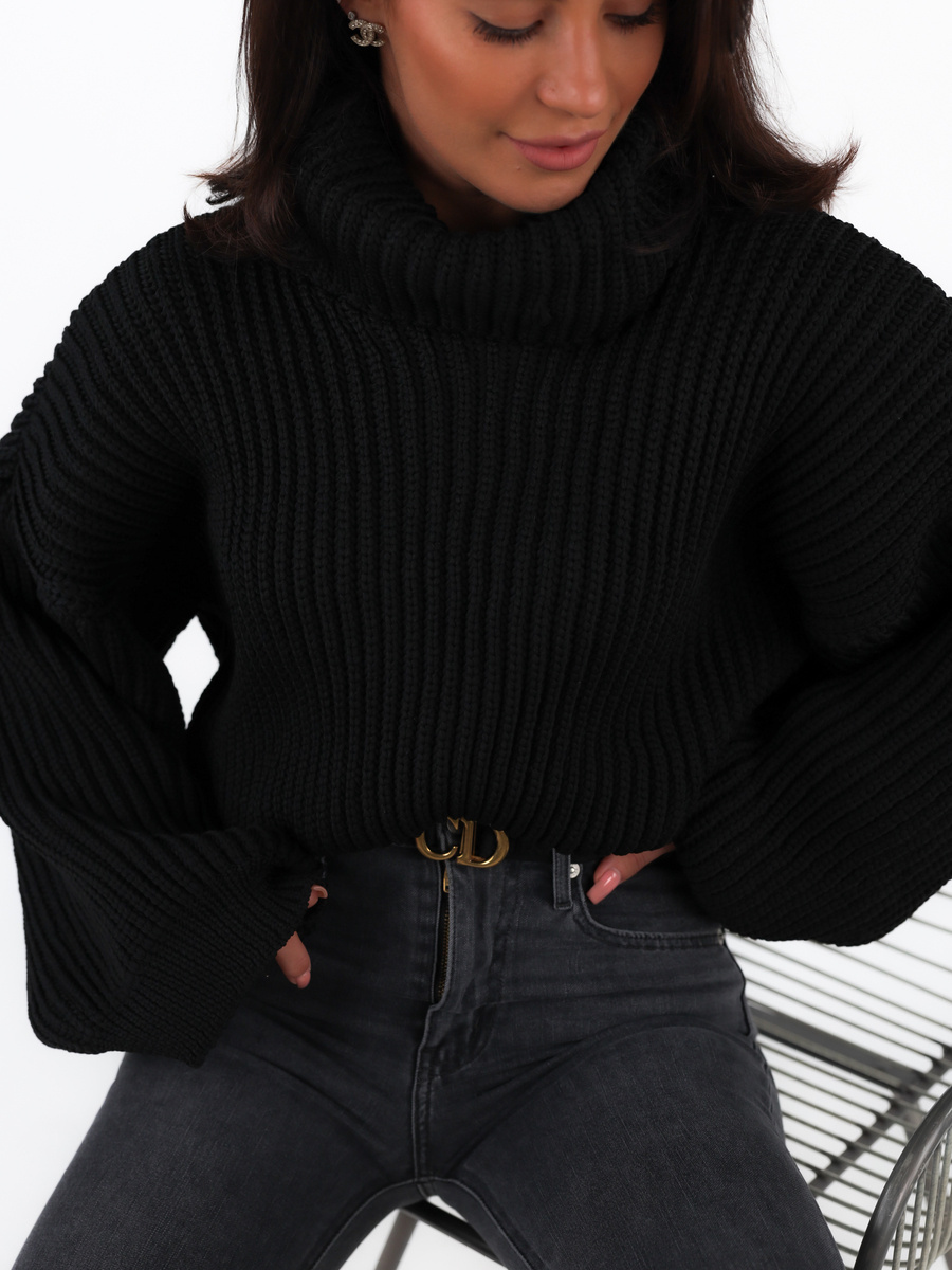 Светр типу oversize з гольфом чорний K253