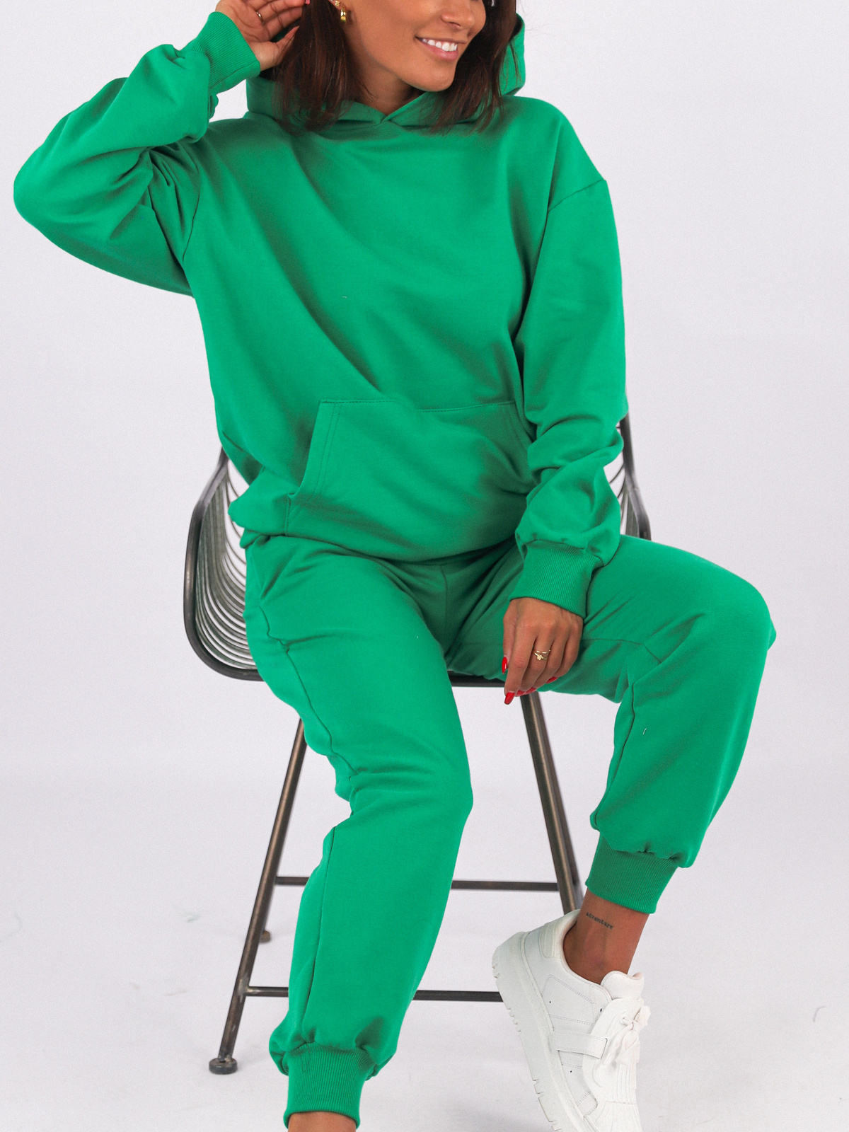 Dresowy komplet bluza kangurka + luźne spodnie zielony b29