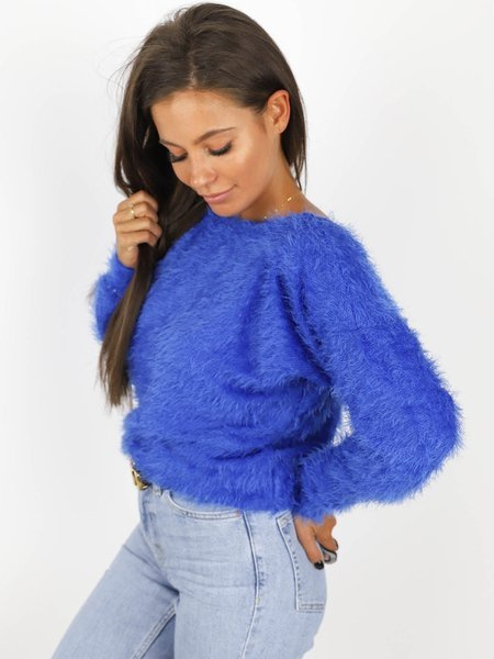 SWETER FLUFFY PRZEKŁADANY TYŁ DEKOLT chabrowy X175 k01