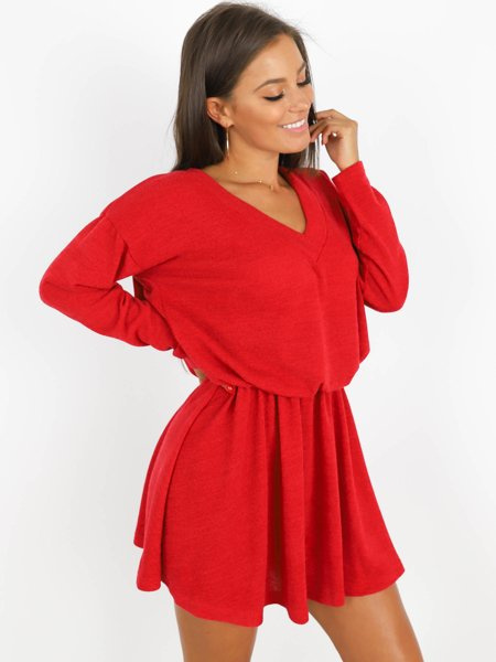 SWETER SUKIENKA ROZKLOSZOWANA DEKOLT V czerwony X155 k01